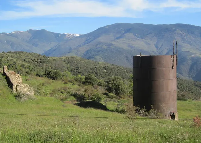 ゲストハウス La Trobada *