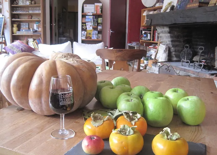 ゲストハウス La Trobada *