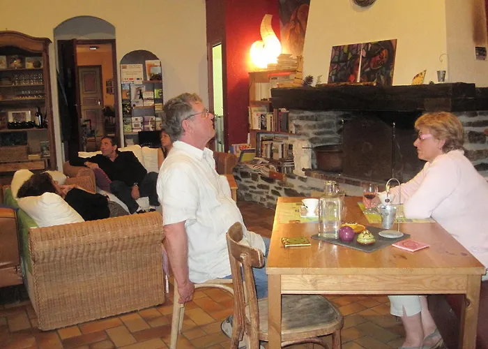 ゲストハウス La Trobada *