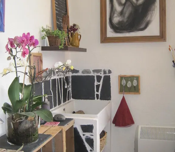 ゲストハウス La Trobada Escaro